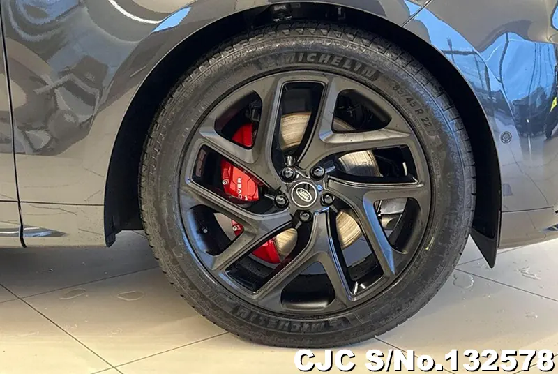 2025 Land Rover / Range Rover / Sport Stock No. 132578
