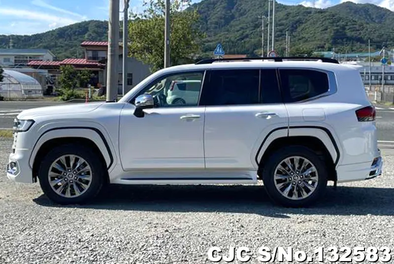 2025 Toyota / Land Cruiser Stock No. 132583
