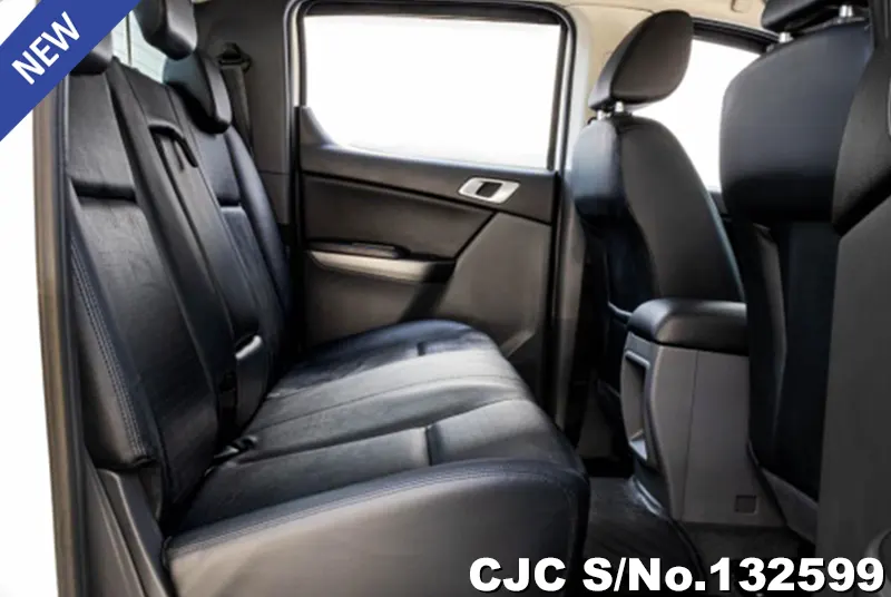 Mazda BT-50 in White for Sale Image 7