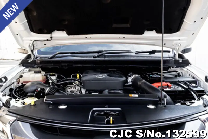 Mazda BT-50 in White for Sale Image 10