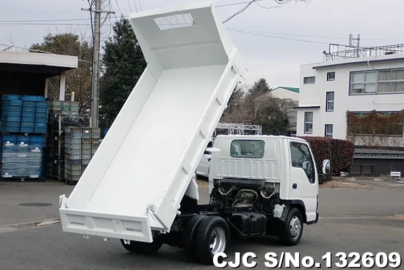 2005 Isuzu / Elf Stock No. 132609