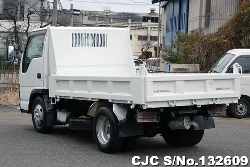 2005 Isuzu / Elf Stock No. 132609