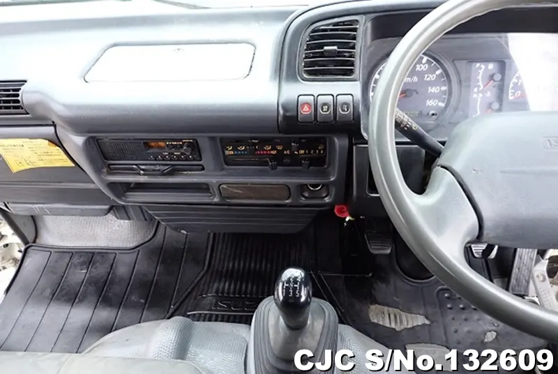 2005 Isuzu / Elf Stock No. 132609