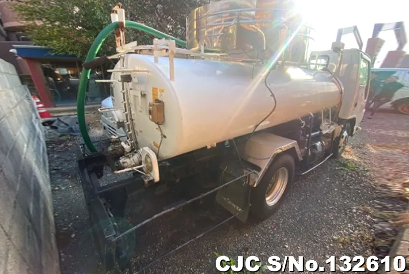 2009 Isuzu / Elf Stock No. 132610