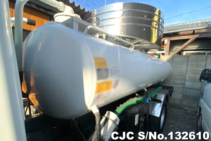 2009 Isuzu / Elf Stock No. 132610