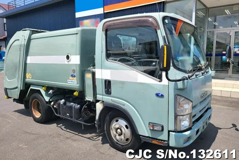 2012 Isuzu / Elf Stock No. 132611