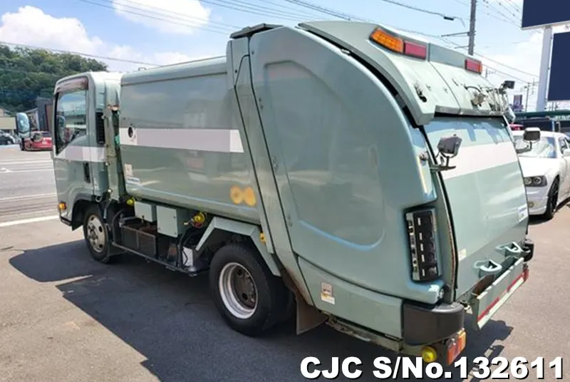2012 Isuzu / Elf Stock No. 132611