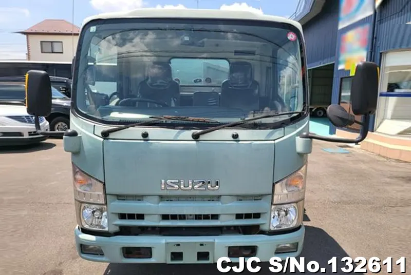 2012 Isuzu / Elf Stock No. 132611