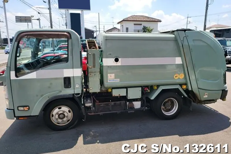 2012 Isuzu / Elf Stock No. 132611