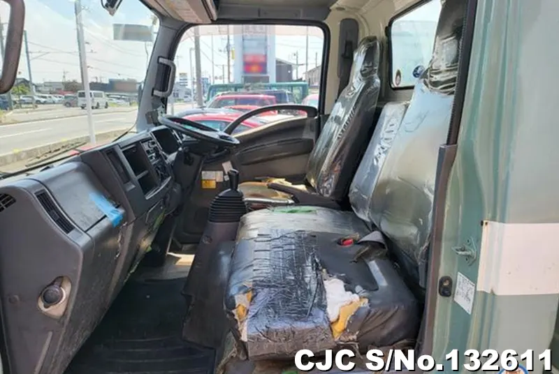 2012 Isuzu / Elf Stock No. 132611