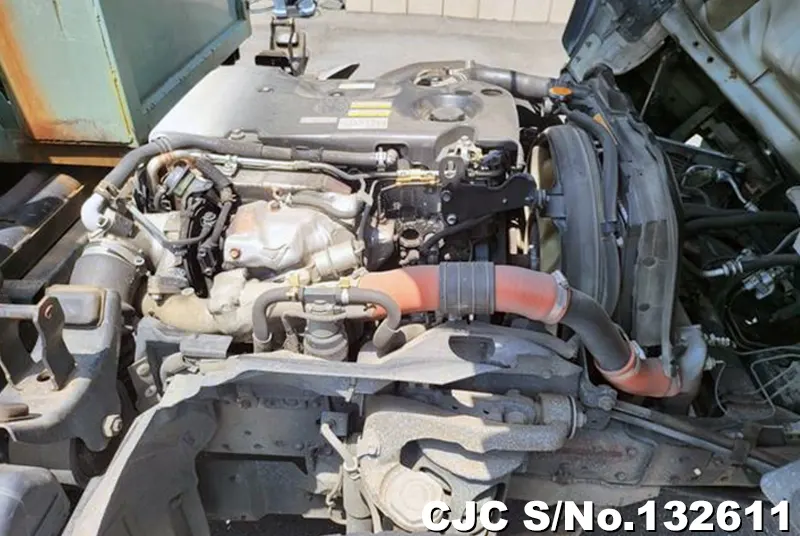 2012 Isuzu / Elf Stock No. 132611