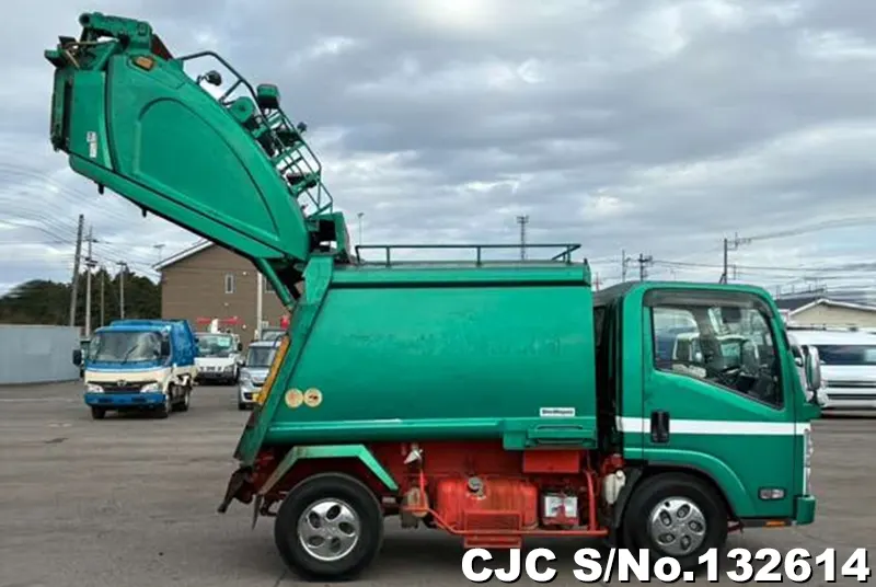 2009 Isuzu / Elf Stock No. 132614