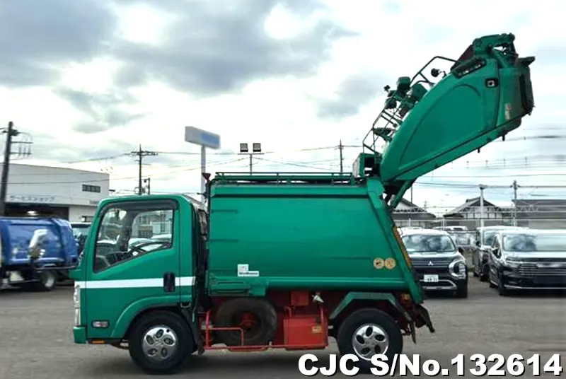 2009 Isuzu / Elf Stock No. 132614