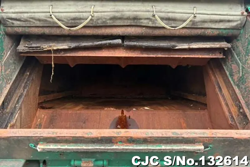 2009 Isuzu / Elf Stock No. 132614