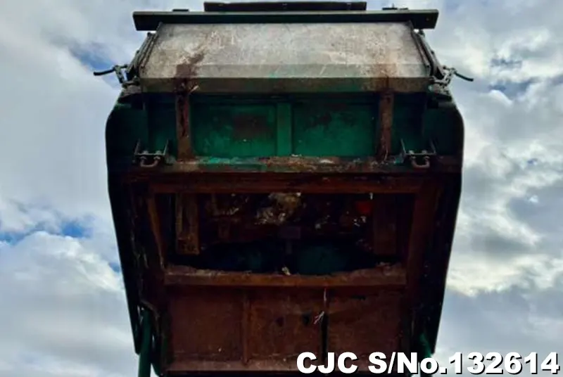 2009 Isuzu / Elf Stock No. 132614