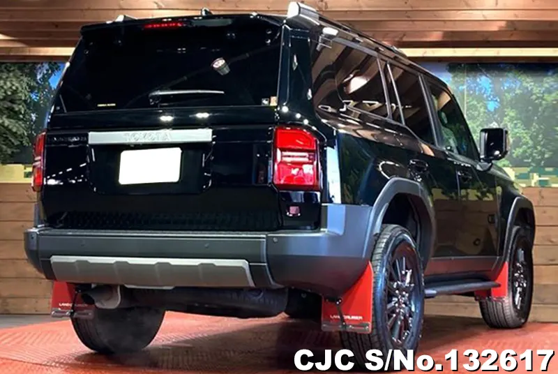 Toyota Land Cruiser 250 in Black for Sale Image 2