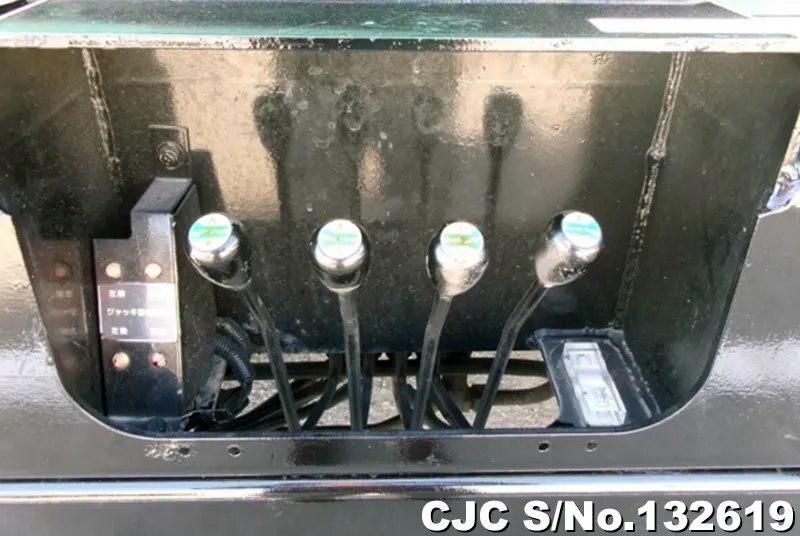 2006 Hino / Dutro Stock No. 132619