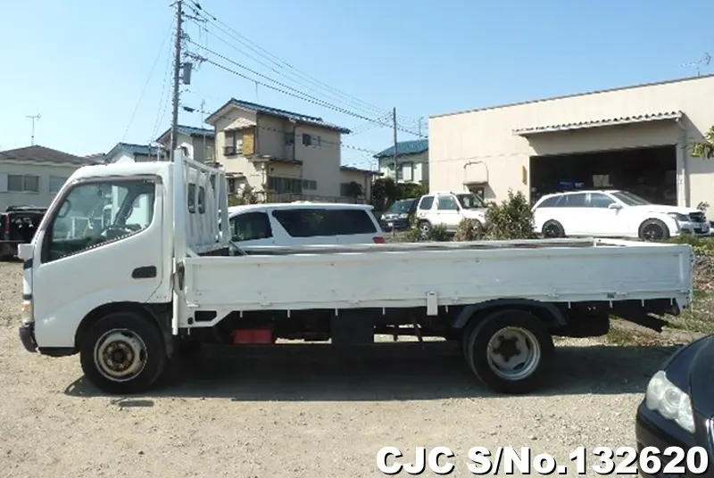 2004 Hino / Dutro Stock No. 132620