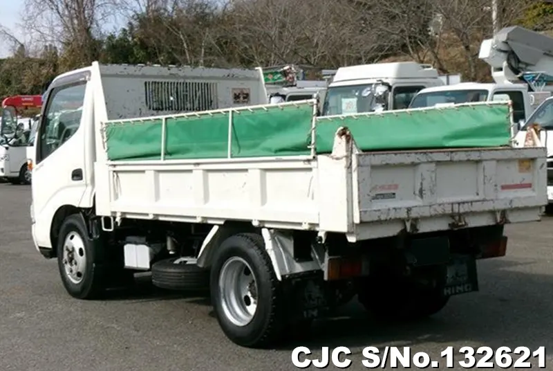 2000 Hino / Dutro Stock No. 132621