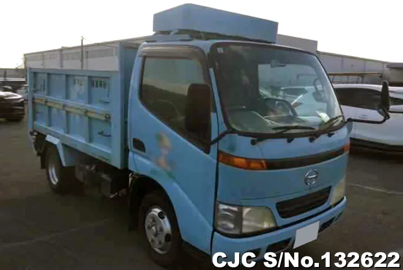 2001 Hino / Dutro Stock No. 132622