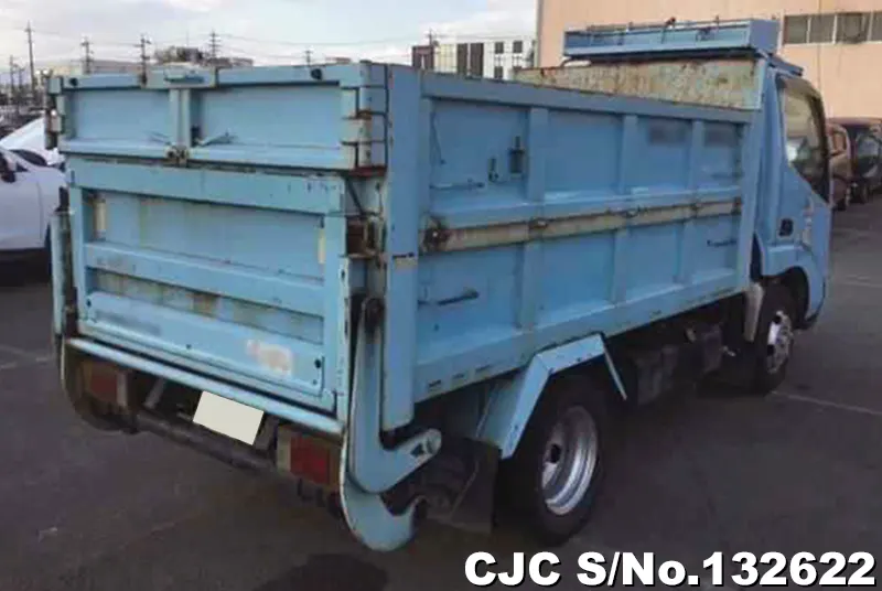 2001 Hino / Dutro Stock No. 132622