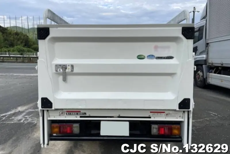 2014 Hino / Dutro Stock No. 132629