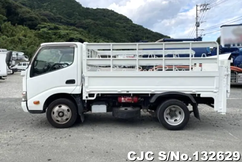 2014 Hino / Dutro Stock No. 132629