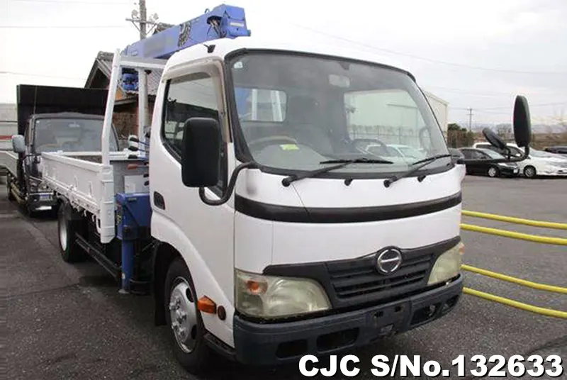 2010 Hino / Dutro Stock No. 132633