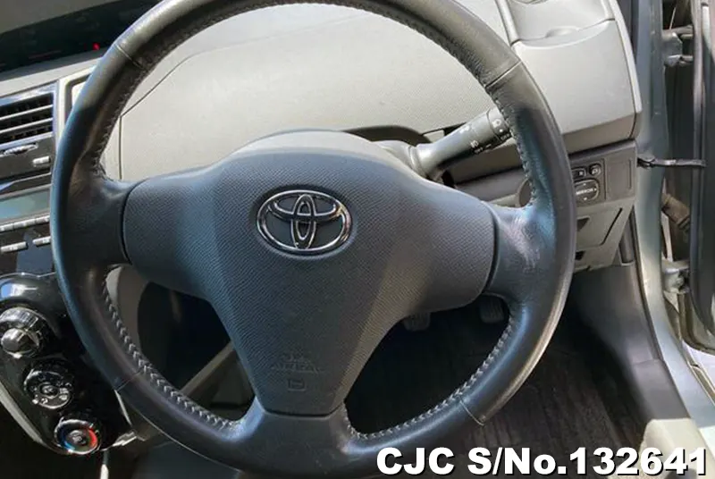 Toyota Vitz in Silver for Sale Image 12
