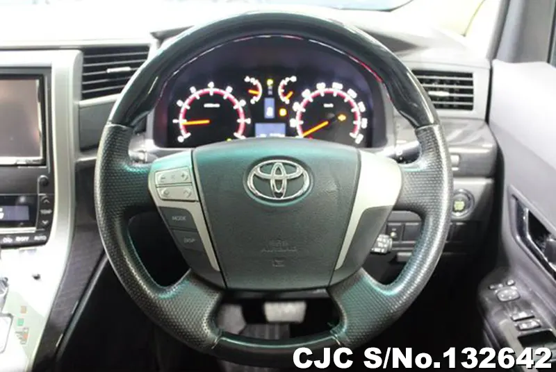2012 Toyota / Alphard Stock No. 132642