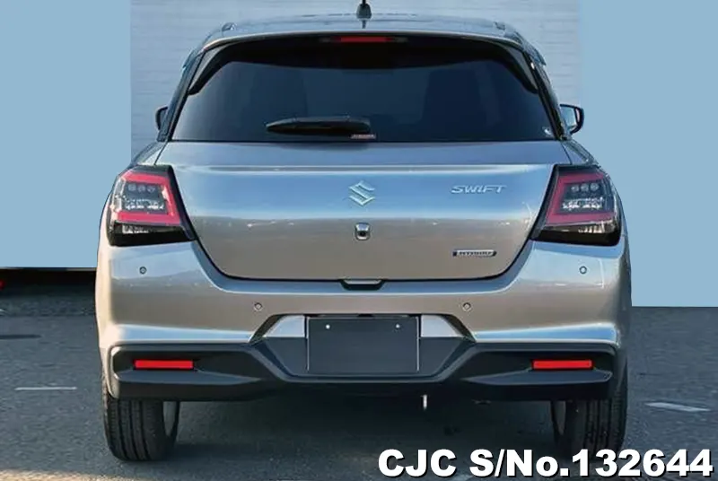 Suzuki Swift in Silver for Sale Image 1