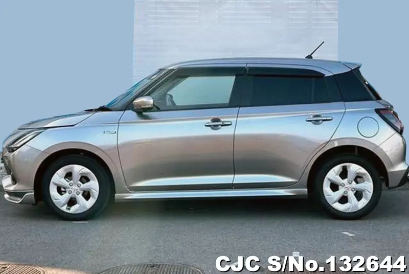 Suzuki Swift in Silver for Sale Image 2