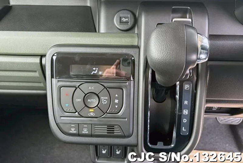 2026 Suzuki / Spacia Gear Stock No. 132645