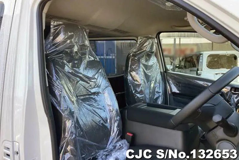 2026 Nissan / Caravan Stock No. 132653