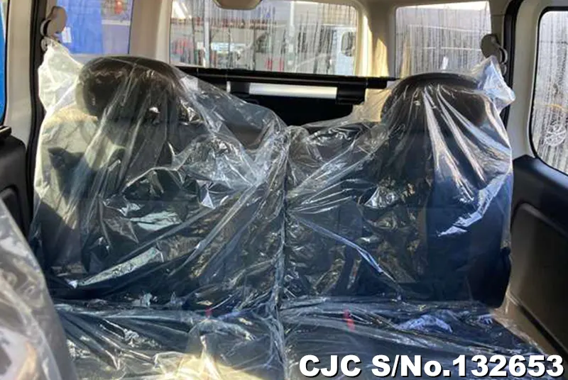 2026 Nissan / Caravan Stock No. 132653