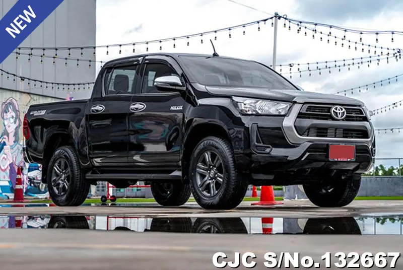2021 Toyota / Hilux / Revo Stock No. 132667