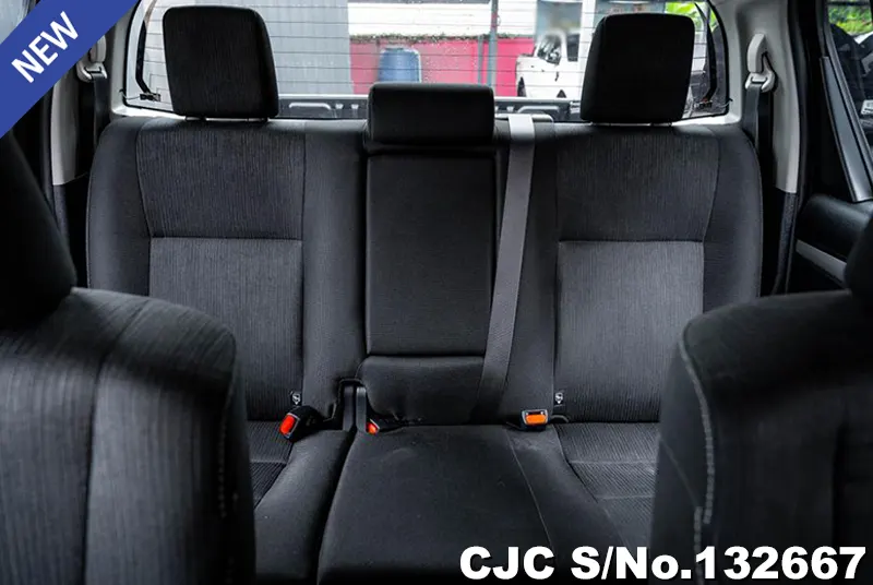 2021 Toyota / Hilux / Revo Stock No. 132667