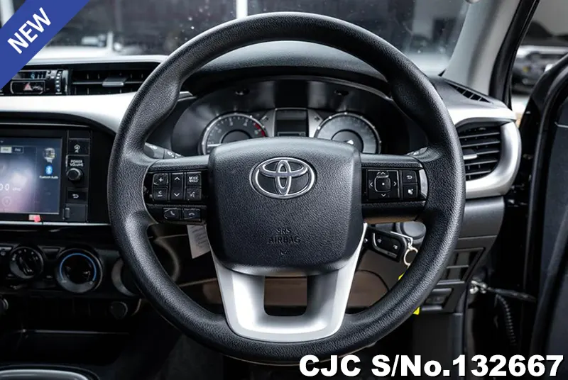 2021 Toyota / Hilux / Revo Stock No. 132667