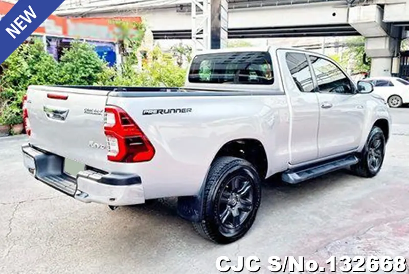 2020 Toyota / Hilux / Revo Stock No. 132668