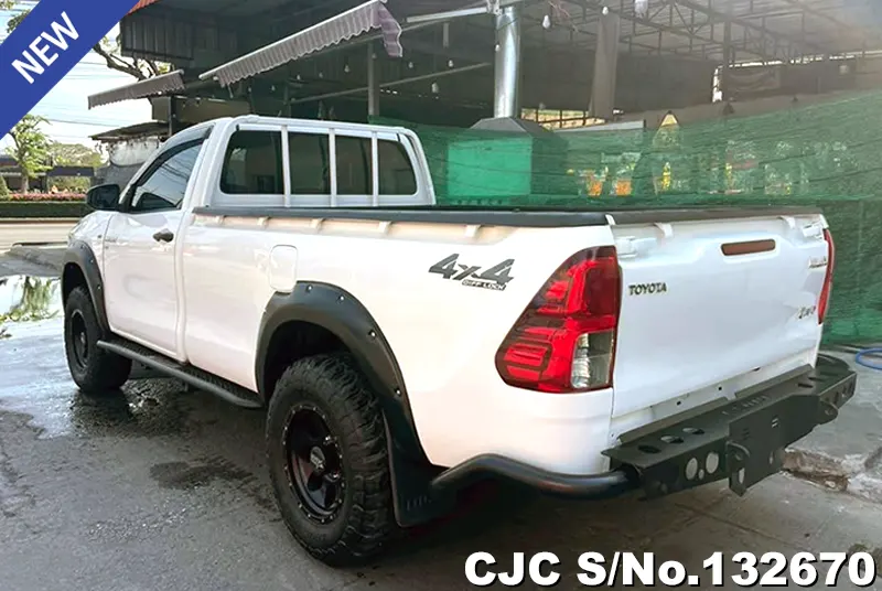 2021 Toyota / Hilux / Revo Stock No. 132670