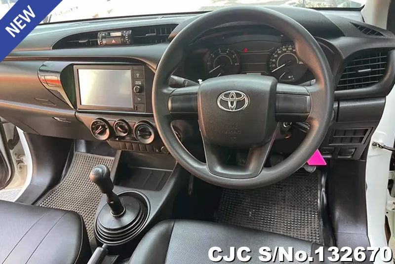 2021 Toyota / Hilux / Revo Stock No. 132670