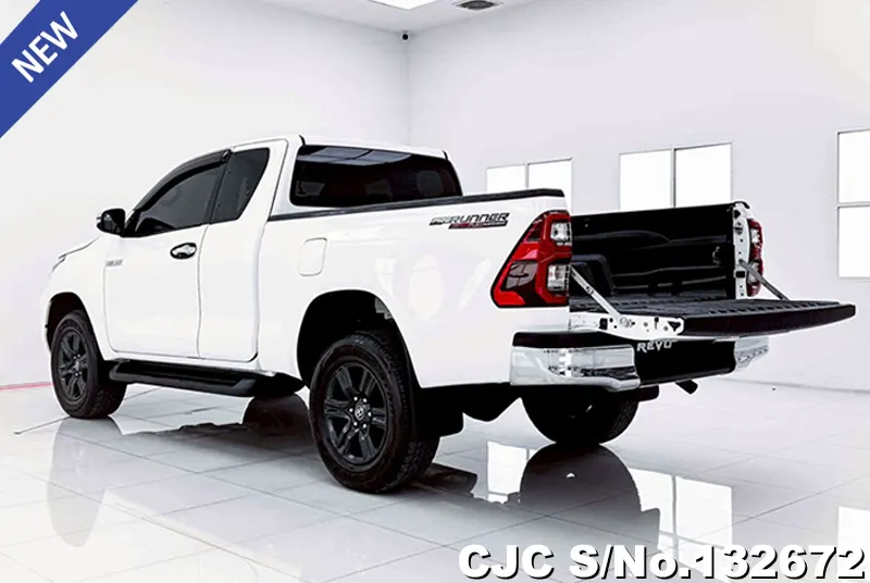 2024 Toyota / Hilux / Revo Stock No. 132672