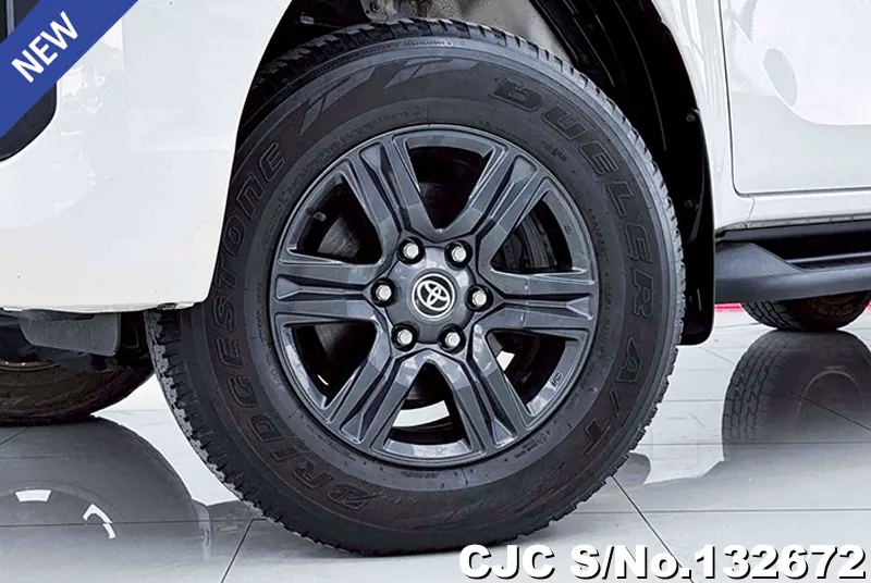 2024 Toyota / Hilux / Revo Stock No. 132672