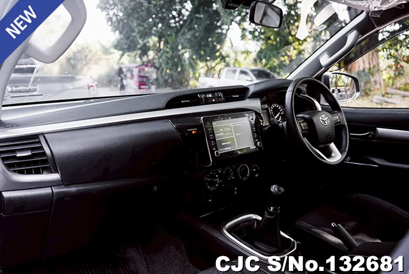 2021 Toyota / Hilux / Revo Stock No. 132681