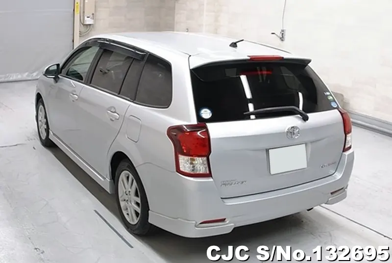 2013 Toyota / Corolla Fielder Stock No. 132695