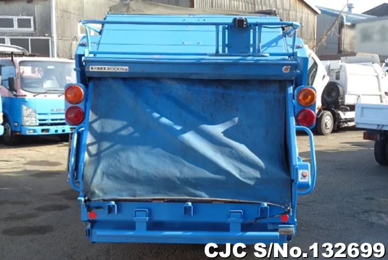 2004 Isuzu / Elf Stock No. 132699