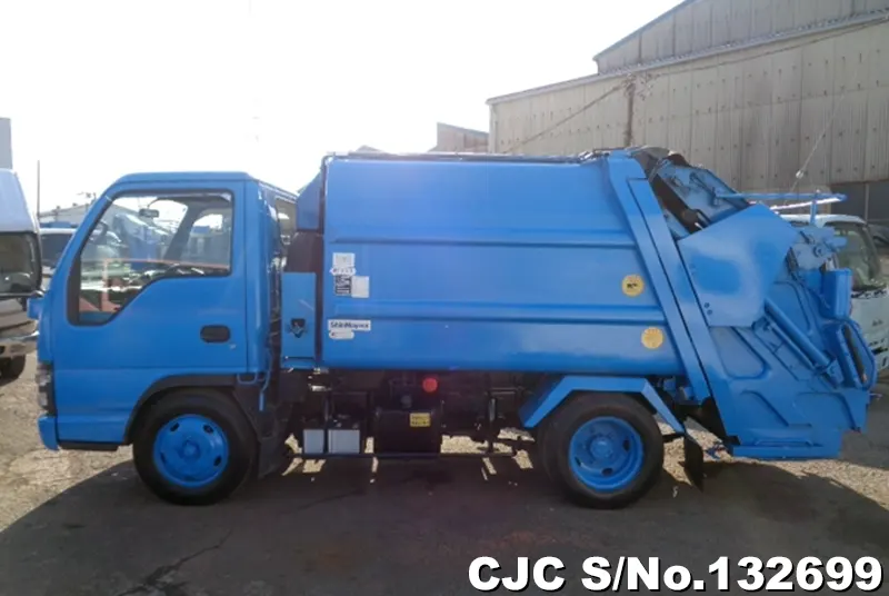 2004 Isuzu / Elf Stock No. 132699