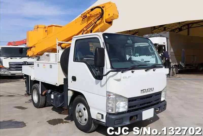 2013 Isuzu / Elf Stock No. 132702
