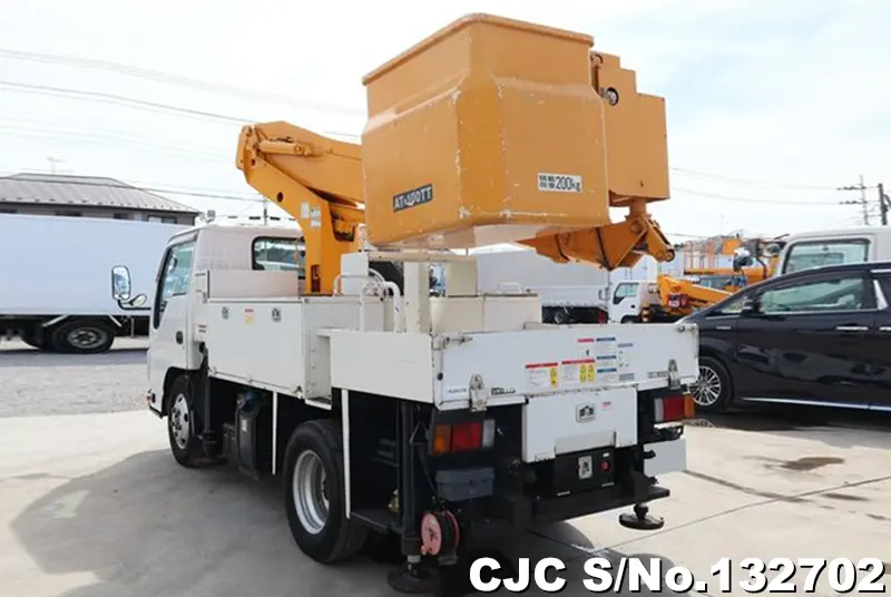 2013 Isuzu / Elf Stock No. 132702