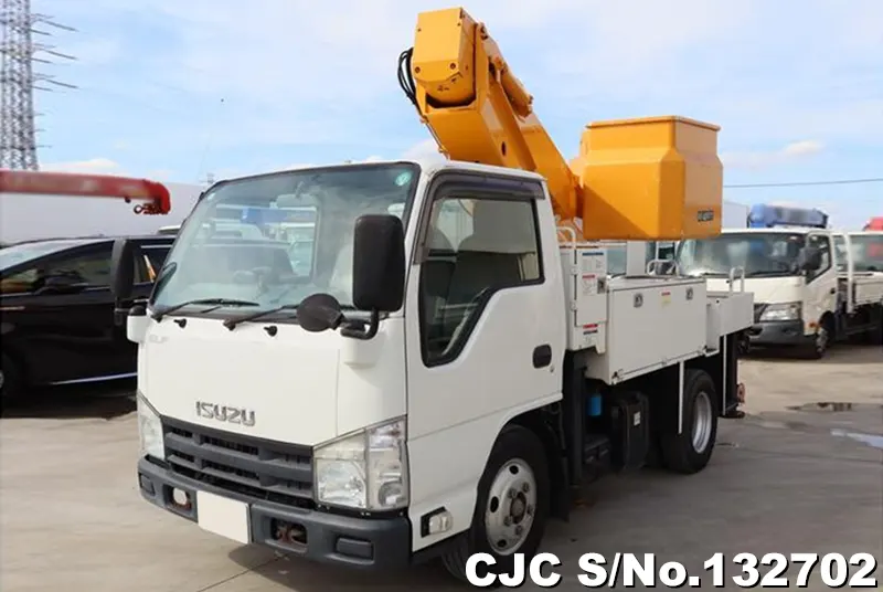 2013 Isuzu / Elf Stock No. 132702
